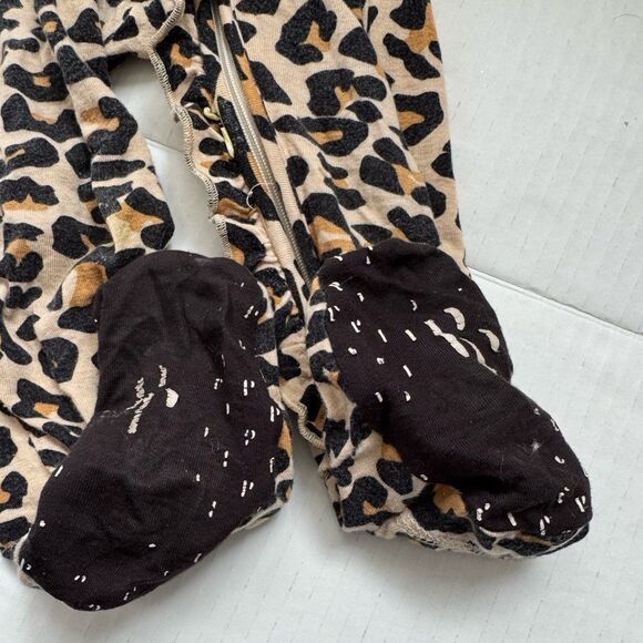Posh Peanut Lana Leopard Footie Ruffled Zippered One Piece Baby Girl 18-24M - Picture 3 of 6